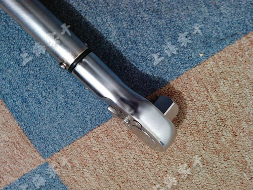 預(yù)置式扭力扳手圖片