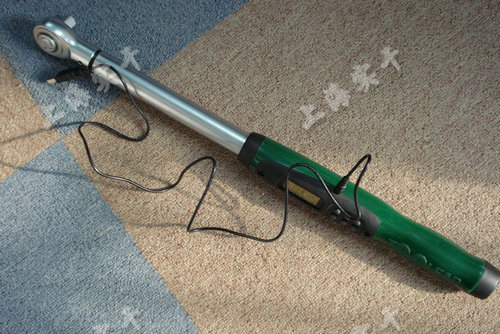 連電腦數(shù)顯扭力扳手