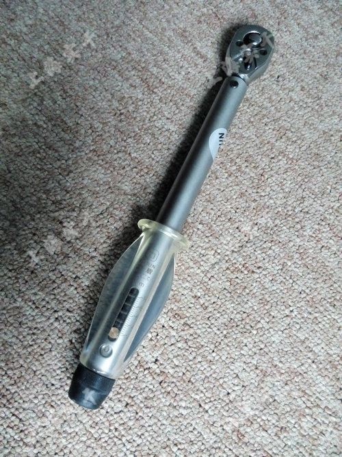 預置式扭力扳手